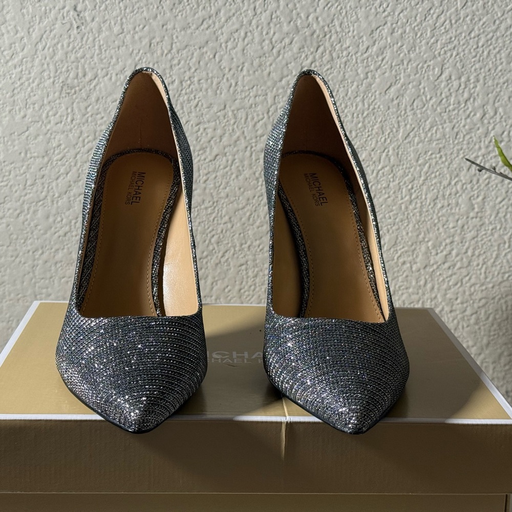Michael Kors Claire Pumps